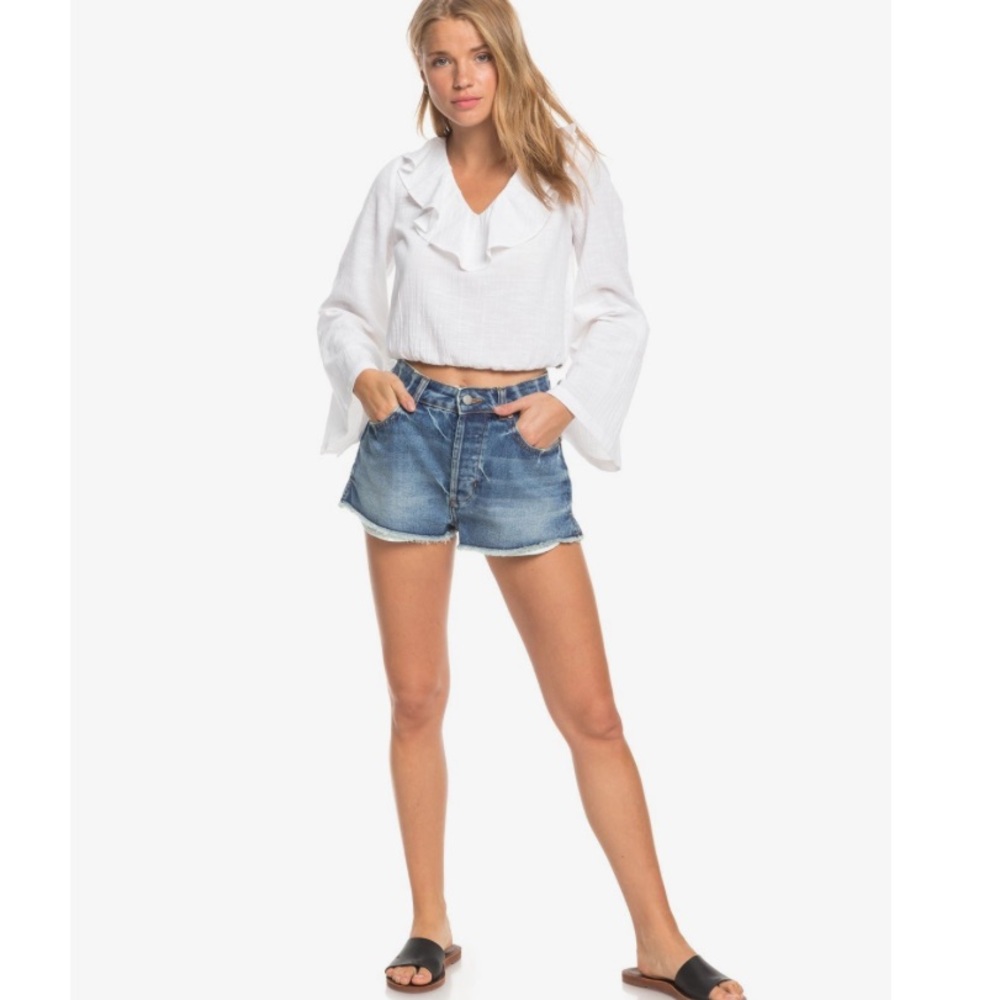 Roxy ‘Paradise Is You’ cropped white top, beachy, refreshed vibes